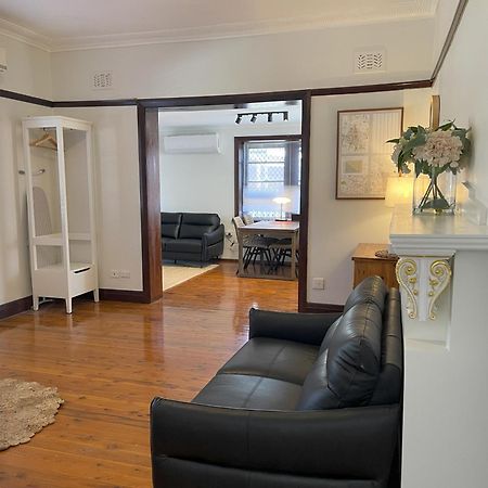 Globe Apartments Wagga Wagga Ngoại thất bức ảnh